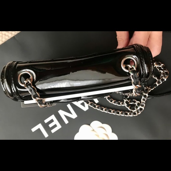 Chanel LEGO black and white bag - Picture 11 of 11